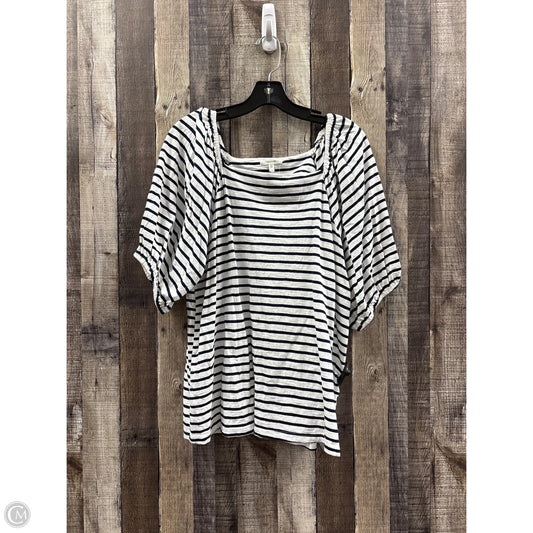 Top Short Sleeve By Maurices In Striped Pattern, Size: Xxl