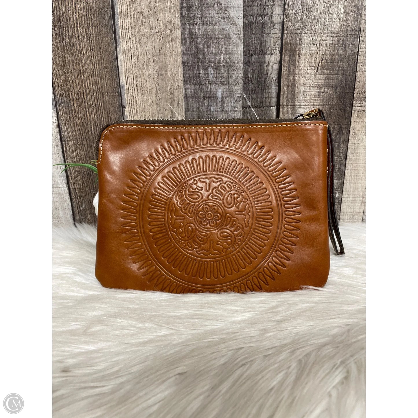 Clutch Designer By Patricia Nash, Size: Large