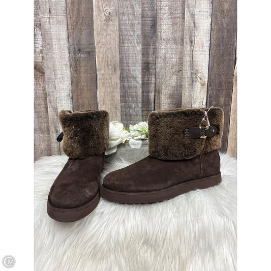 Boots Designer By Ugg In Brown, Size: 9