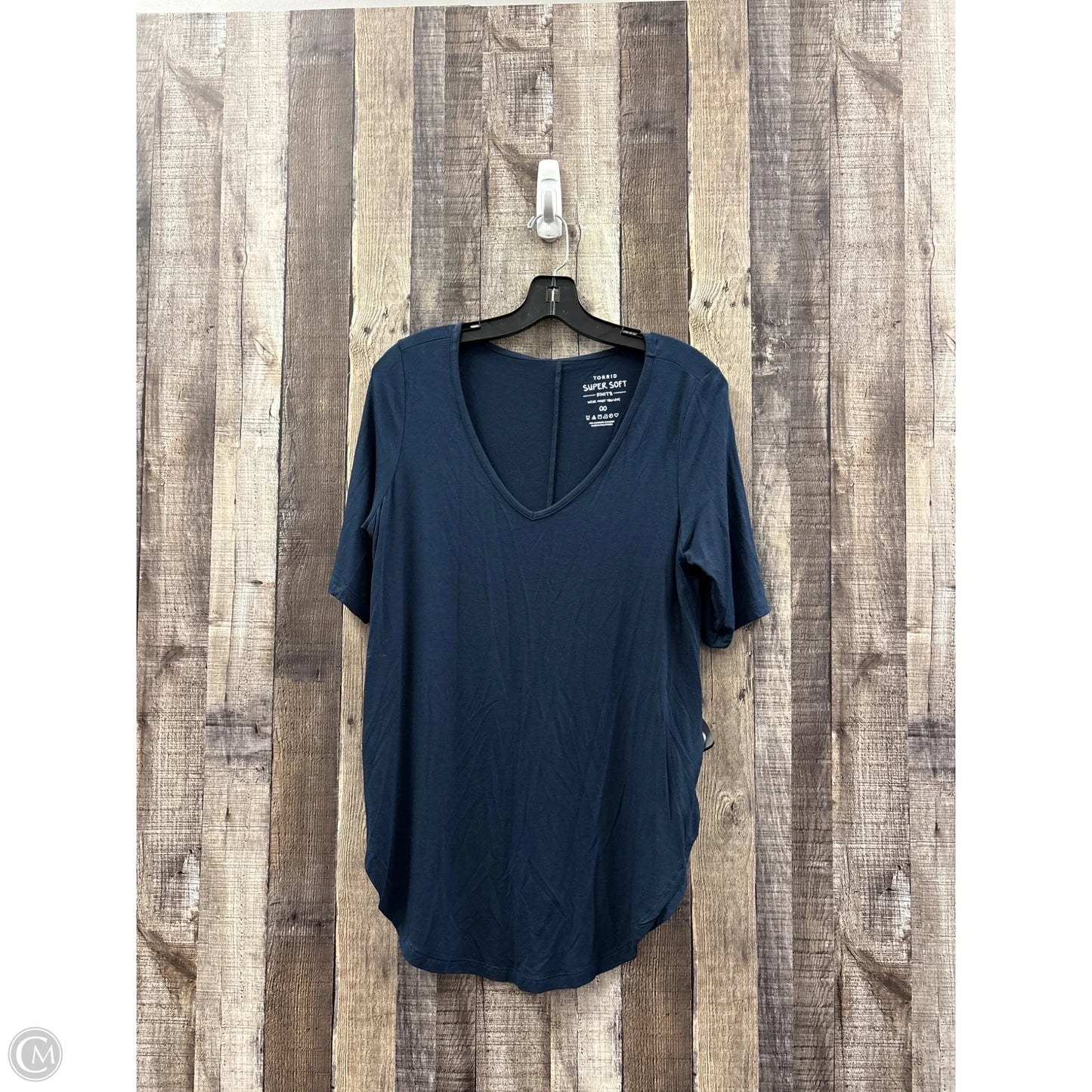 Top Short Sleeve Basic By Torrid In Blue, Size: M
