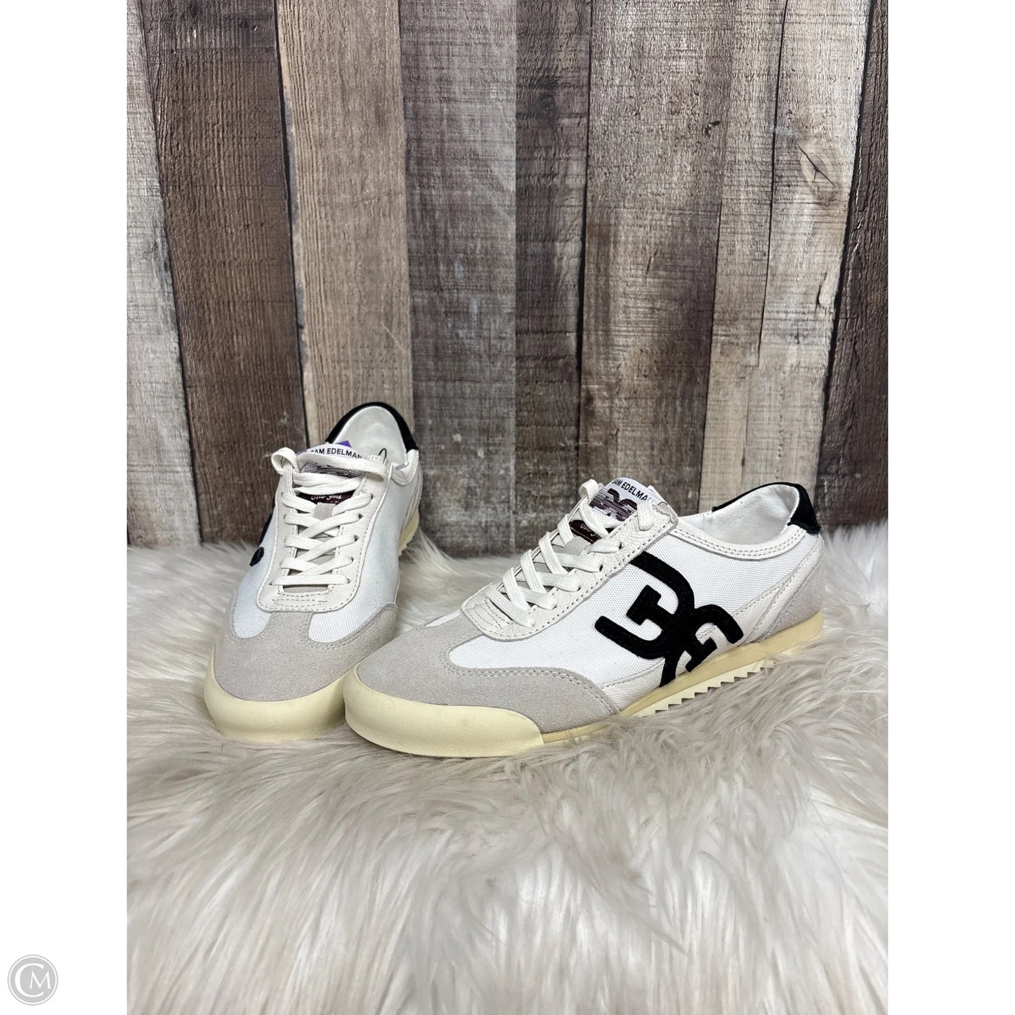 Shoes Sneakers By Sam Edelman In White, Size: 6.5