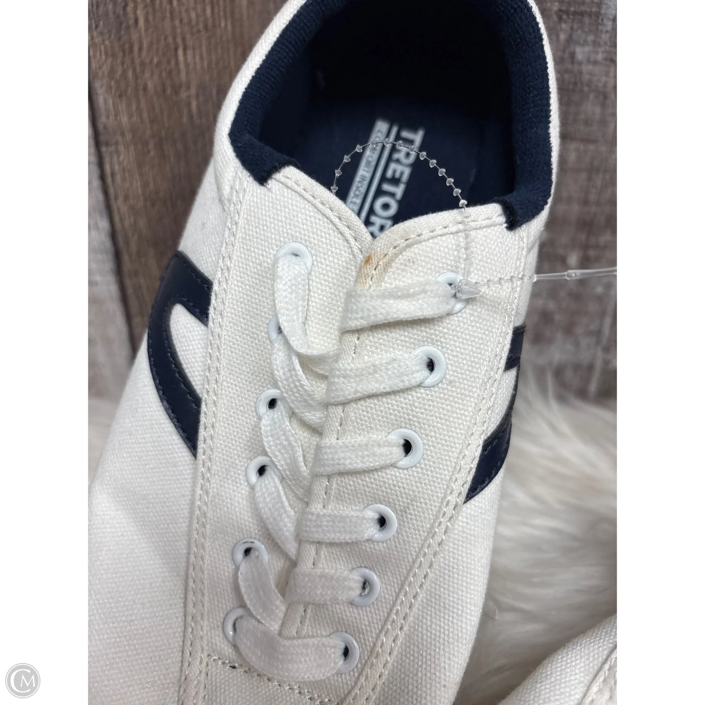 Shoes Sneakers By Tretorn In White, Size: 8.5