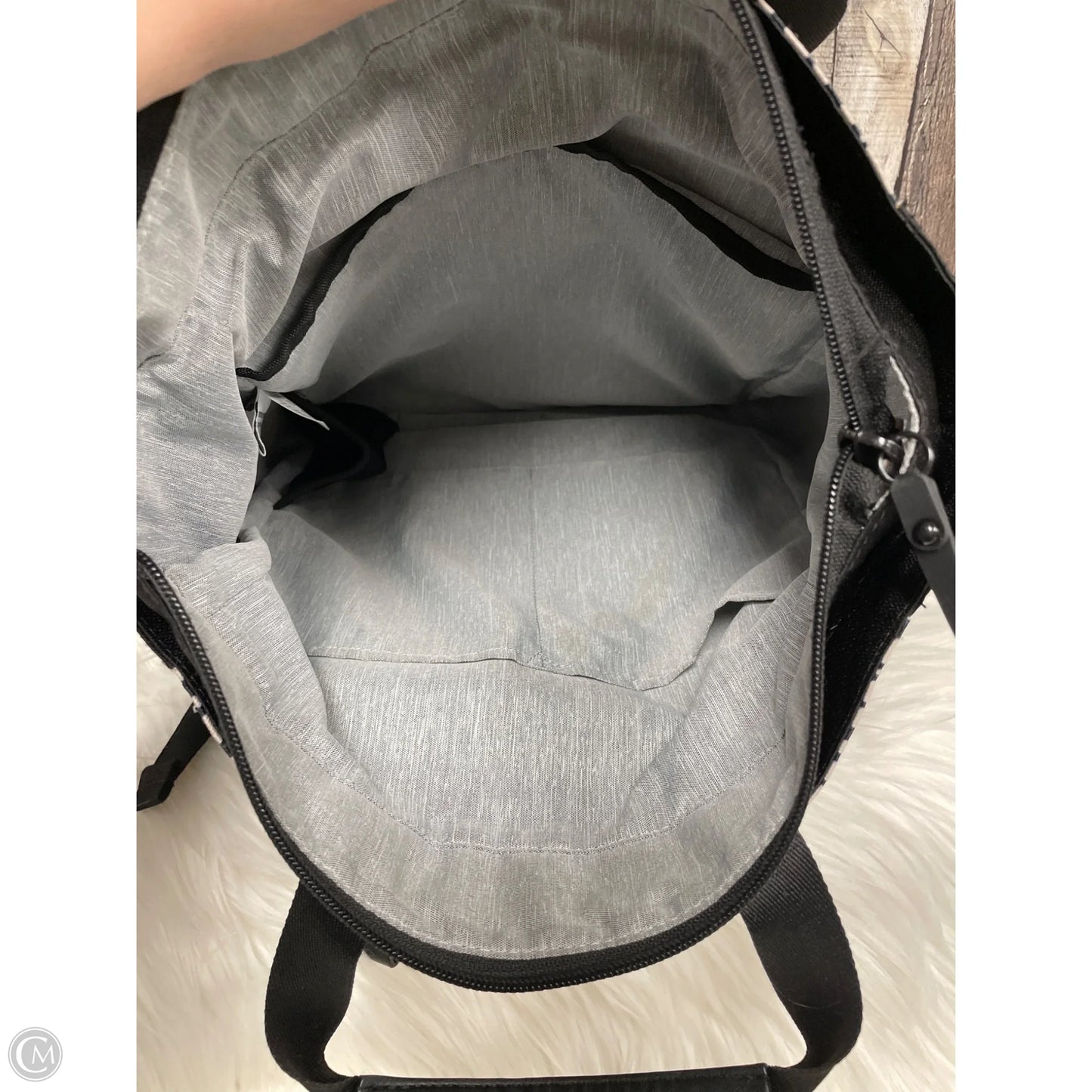 Backpack By Sherpani, Size: Large