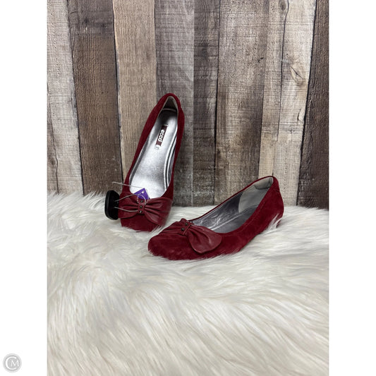 Shoes Flats By Ecco In Maroon, Size: 8