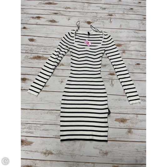 Dress Casual Short By Divided In Striped Pattern, Size: Xs
