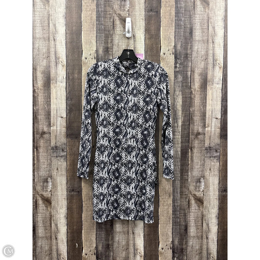 Dress Casual Short By Divided In Animal Print, Size: S