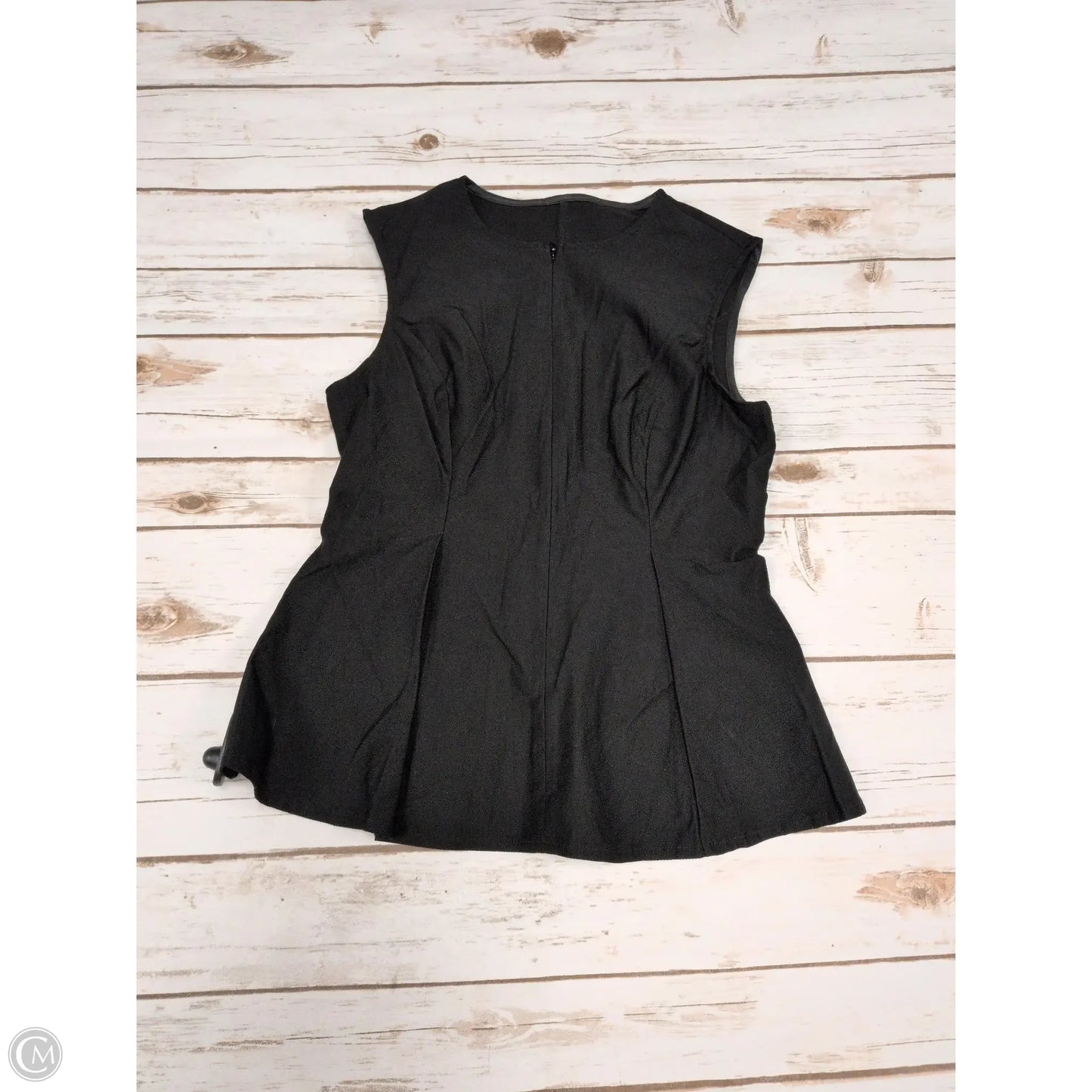 Top Sleeveless By Shein In Black, Size: S