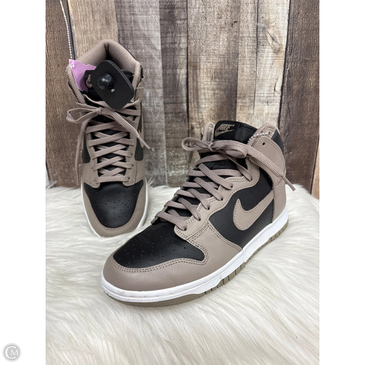 Shoes Athletic By Nike In Taupe, Size: 9