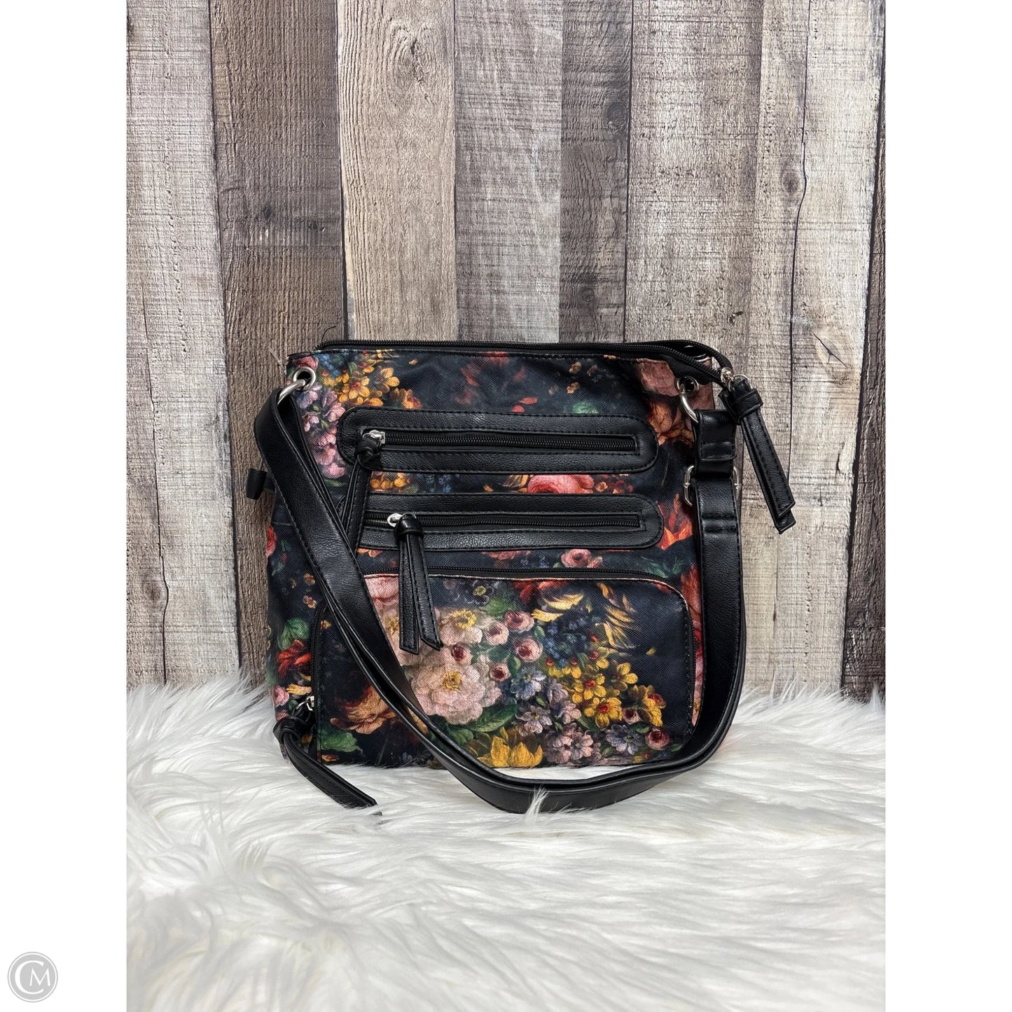 Crossbody By Kelly And Katie, Size: Large