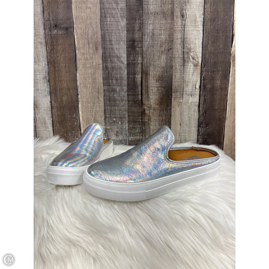 Shoes Flats By Dolce Vita In Silver, Size: 8