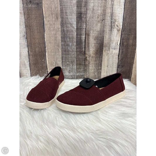 Shoes Sneakers By Toms In Maroon, Size: 8.5