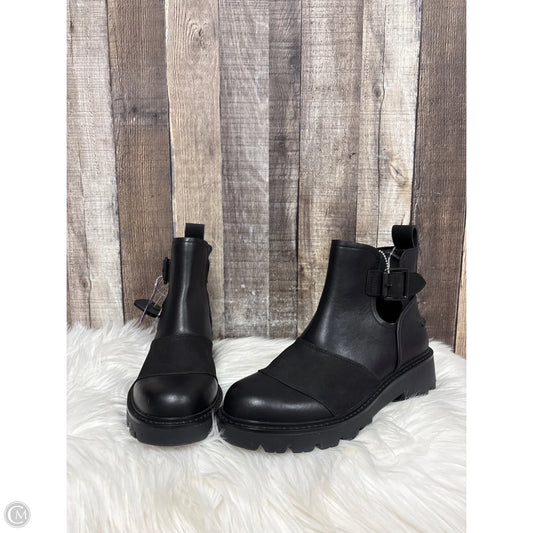 Boots Designer By Ugg In Black, Size: 8.5