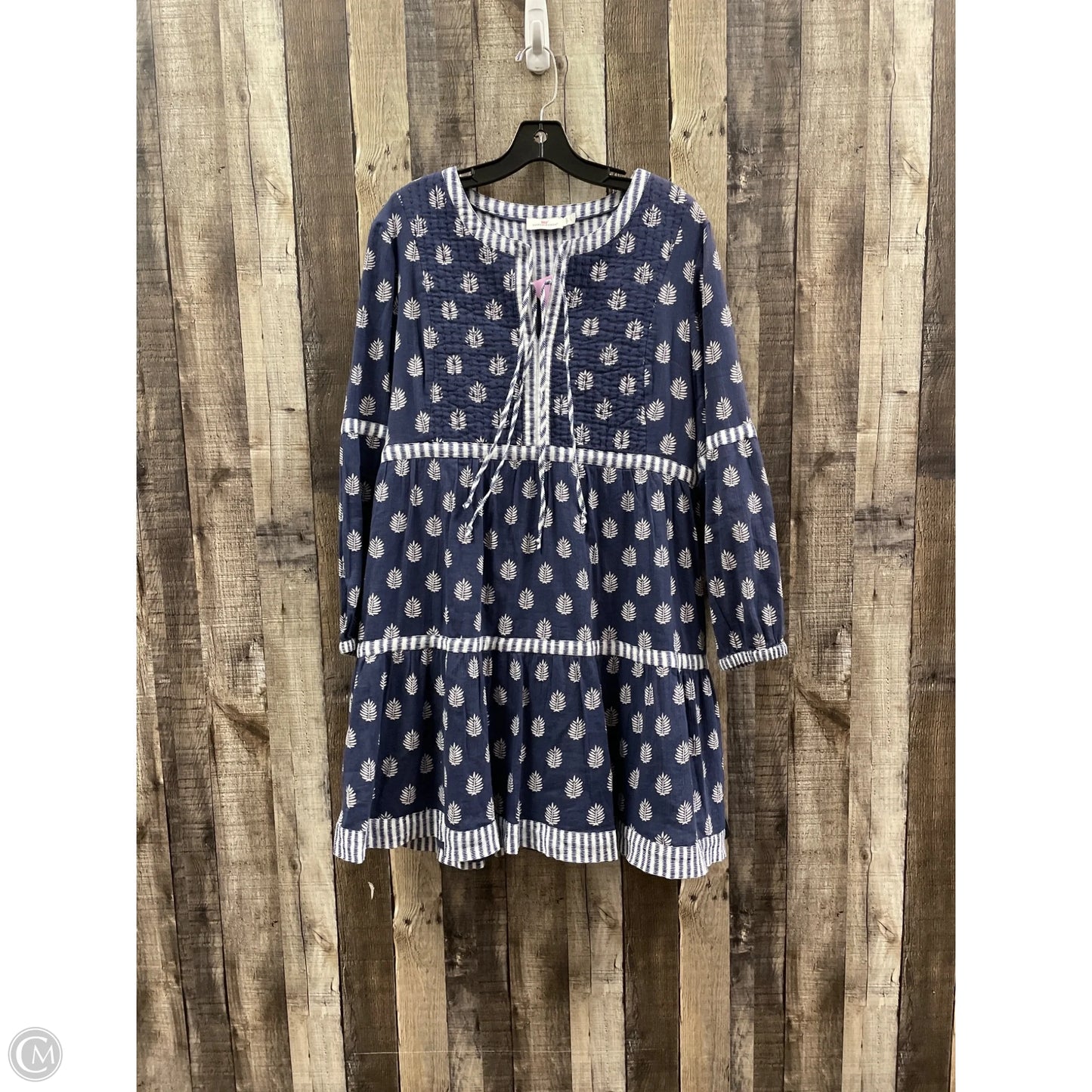 Dress Casual Short By Vineyard Vines In Blue & White, Size: Large