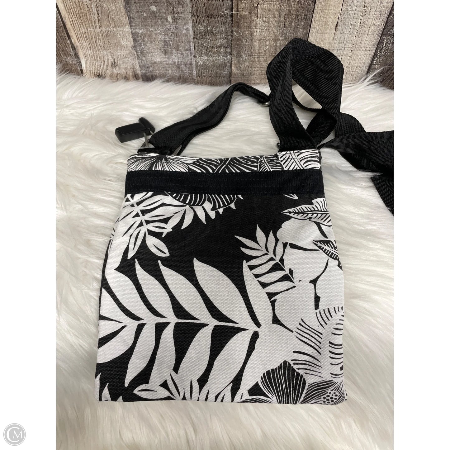 Crossbody By Cme, Size: Medium