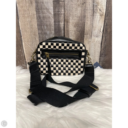 Crossbody By Universal Thread, Size: Small