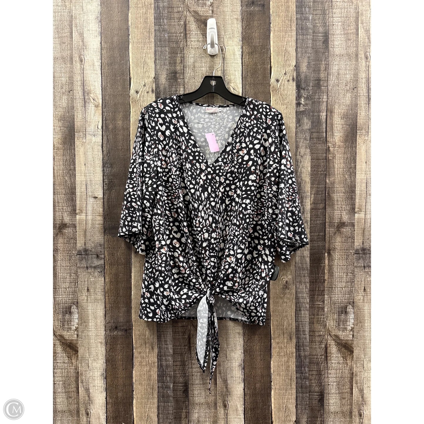 Top Short Sleeve By Cme In Animal Print, Size: M