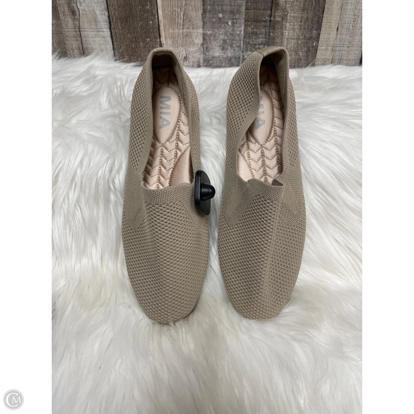 Sandals Flats By Mia In Beige, Size: 9