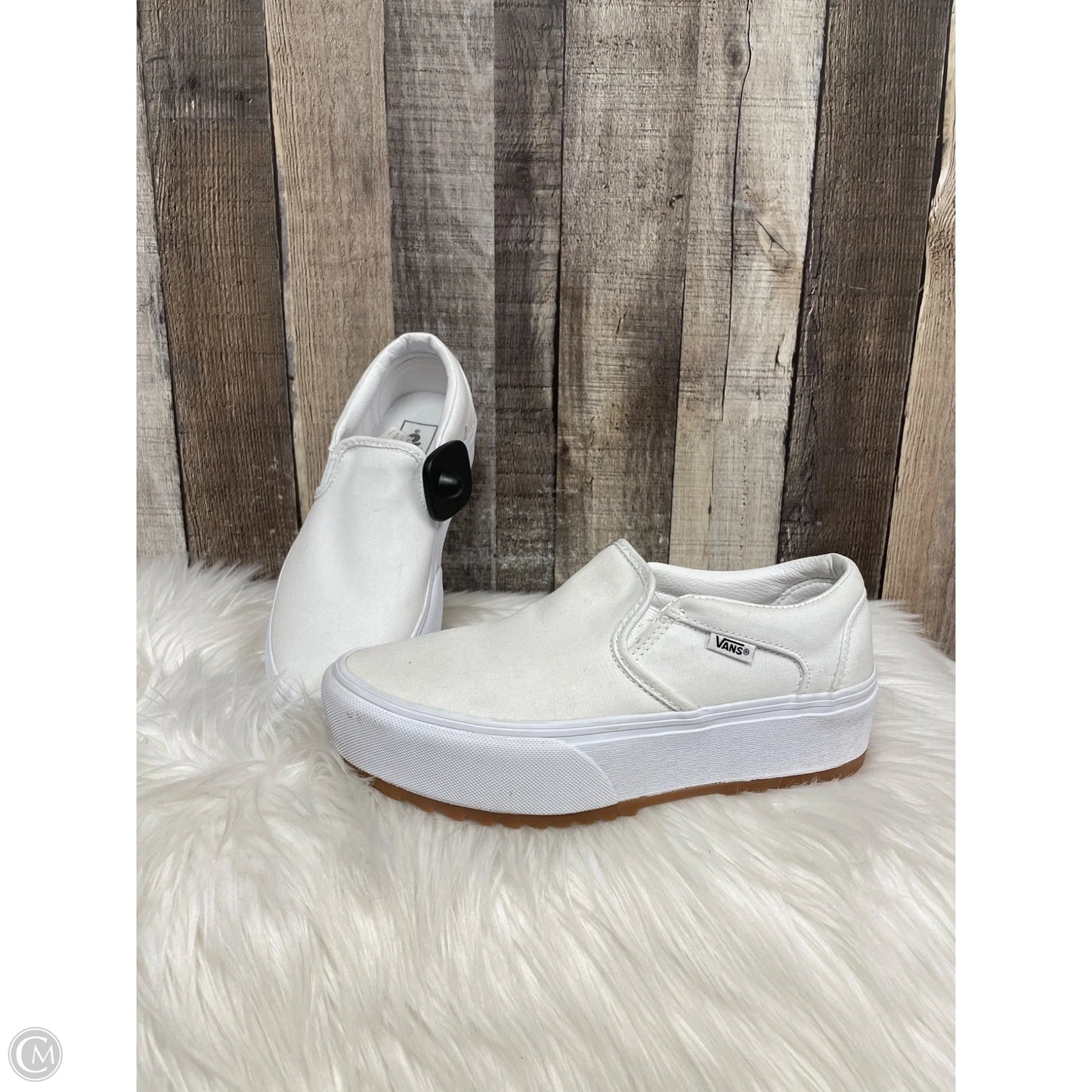 Shoes Sneakers By Vans In White, Size: 7.5