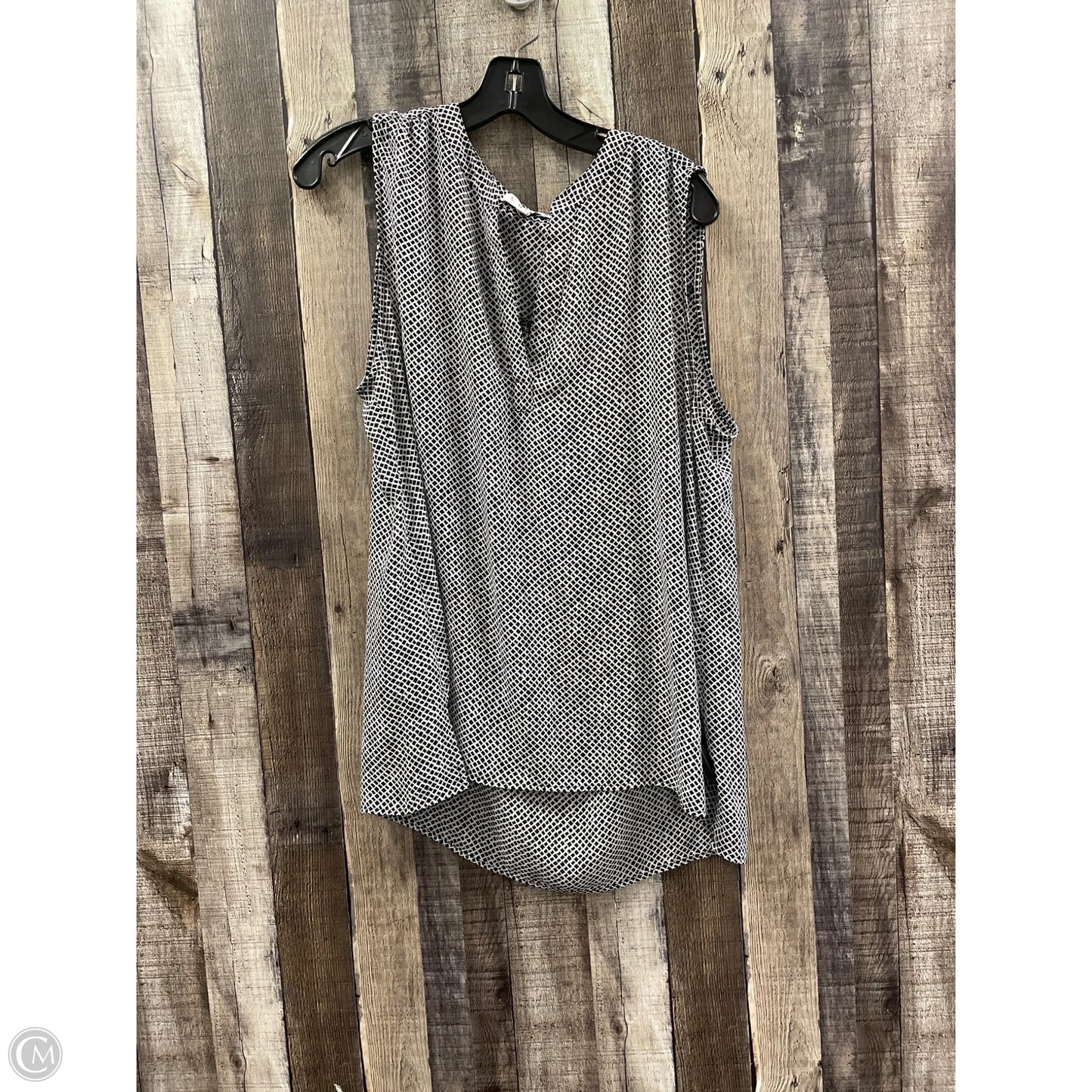 Top Sleeveless By Chaus In Black & White, Size: Xl