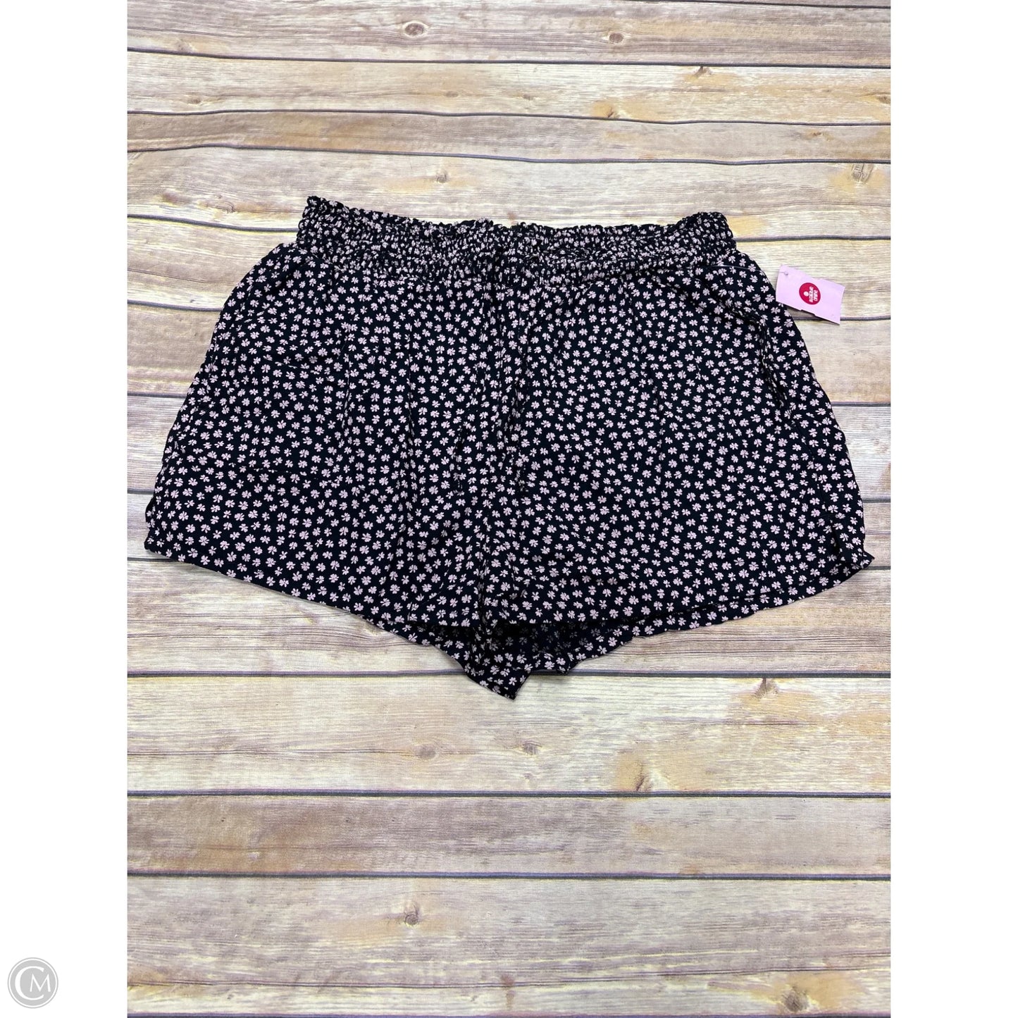 Shorts By So In Black & Pink, Size: M