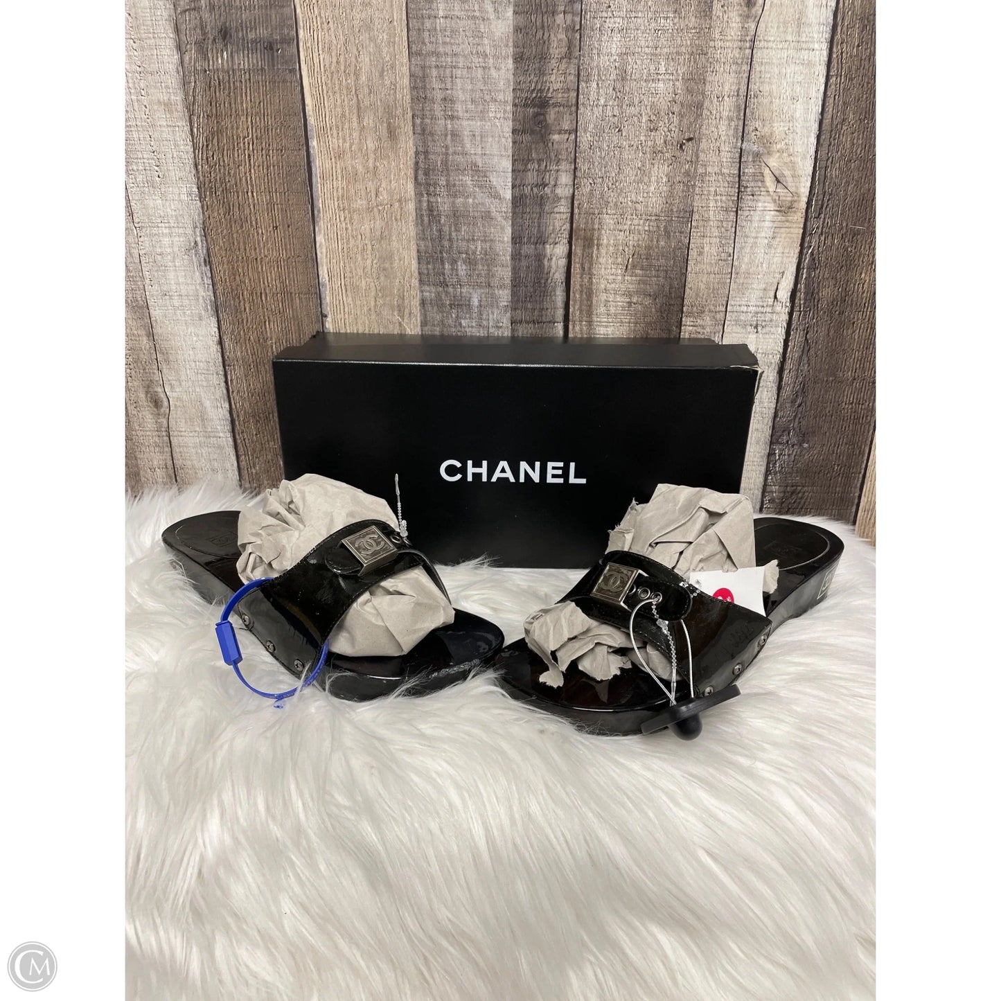 Sandals Luxury Designer By Chanel In Black, Size: 11