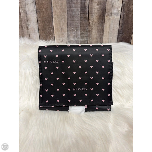Jewelry Case By Mary Kay, Size: Medium