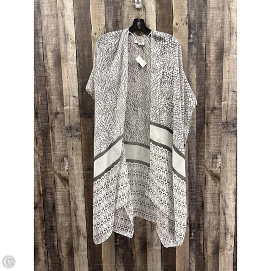 Kimono By Woven Heart In Grey & White, Size: Osfm