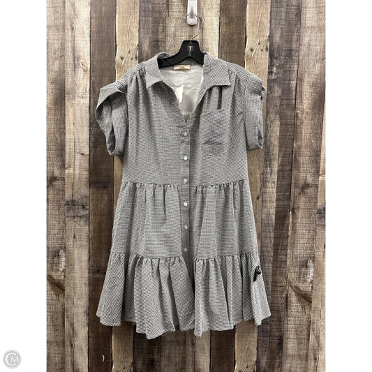 Dress Casual Short By Elan In Checkered Pattern, Size: S