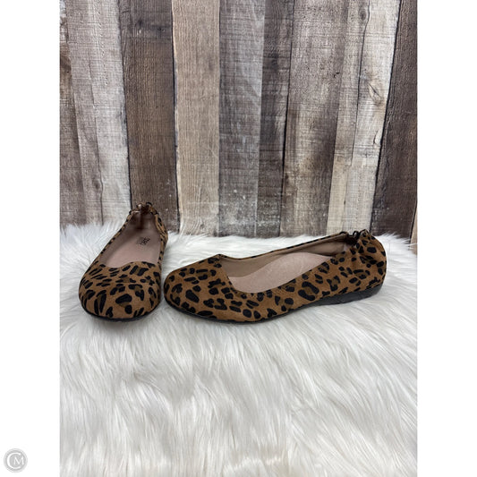 Shoes Flats By Abeo In Animal Print, Size: 10