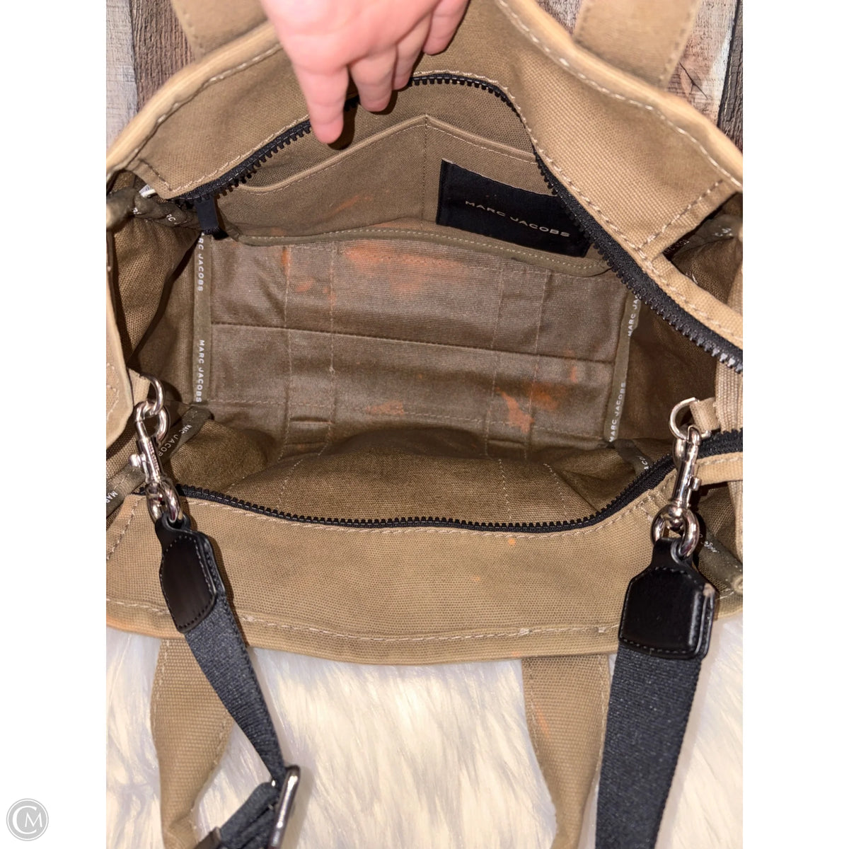 Tote Luxury Designer By Marc Jacobs, Size: Medium