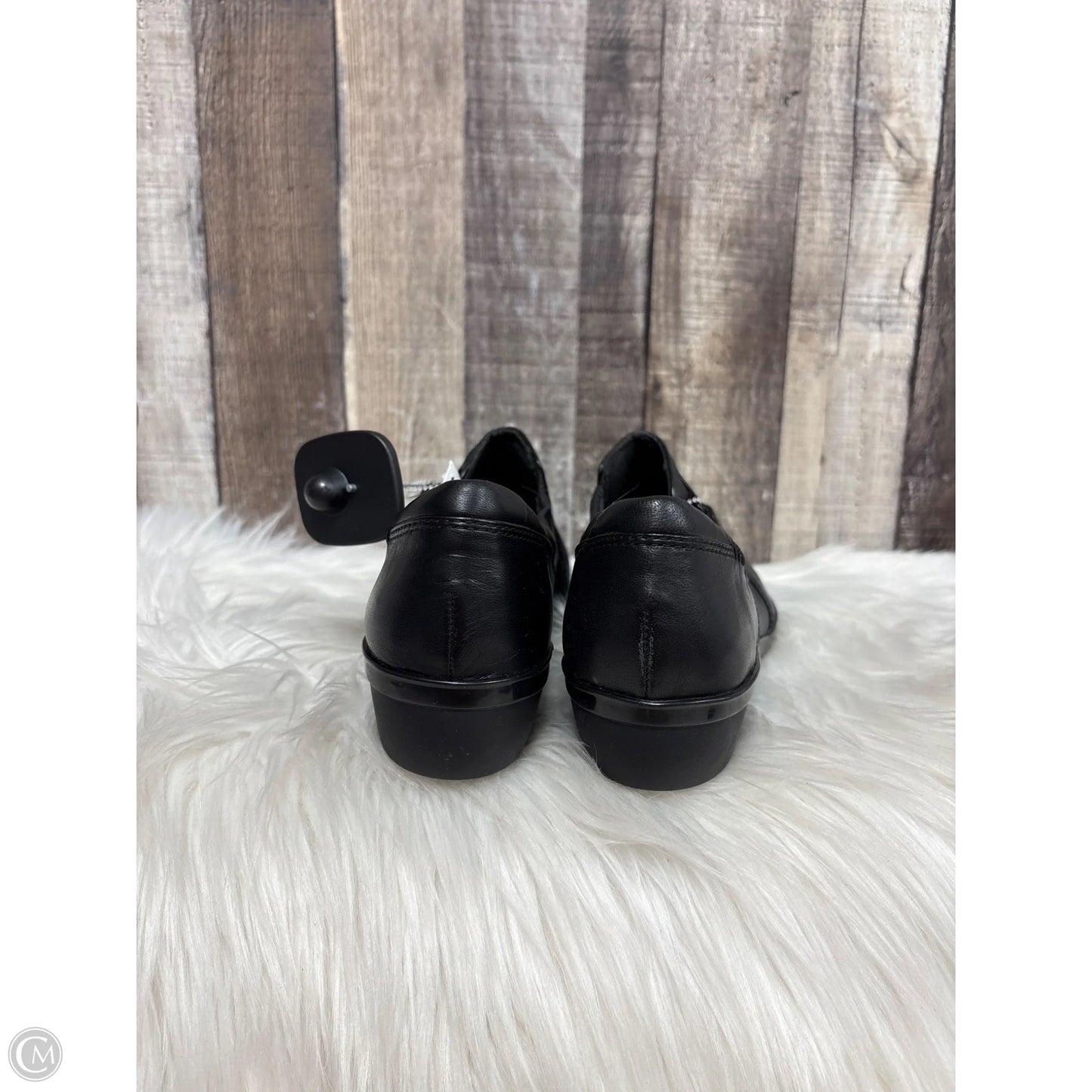 Shoes Flats By Clarks In Black, Size: 8