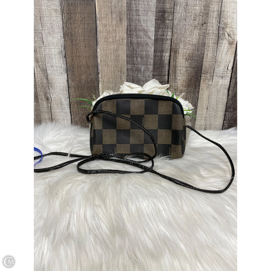 Crossbody Luxury Designer By Fendi, Size: Small