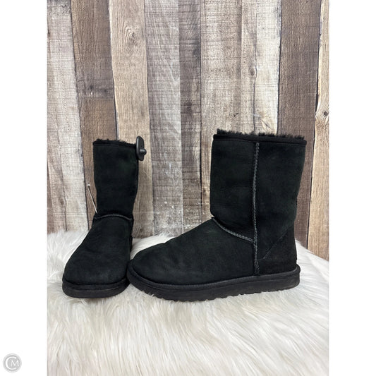 Boots Designer By Ugg In Black, Size: 8