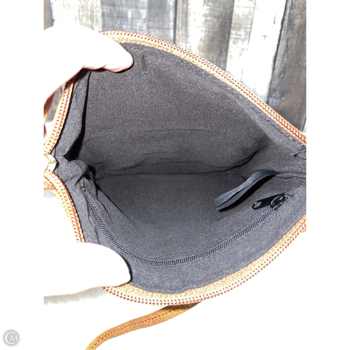 Crossbody Leather By Stone Mountain, Size: Small