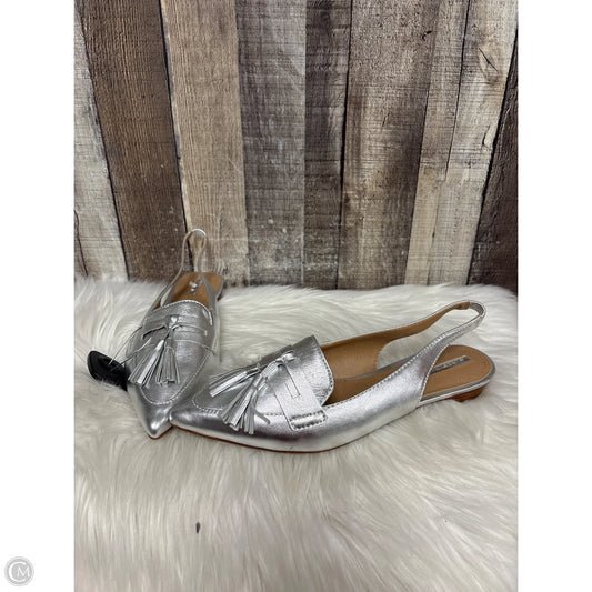 Shoes Flats By Tahari In Silver, Size: 9.5