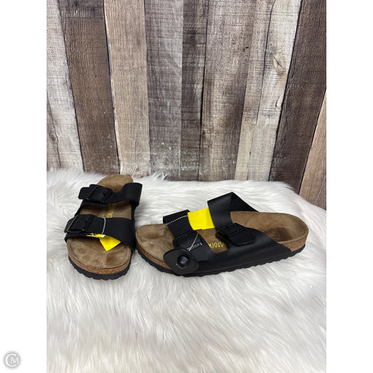 Sandals Flats By Birkenstock In Black, Size: 10
