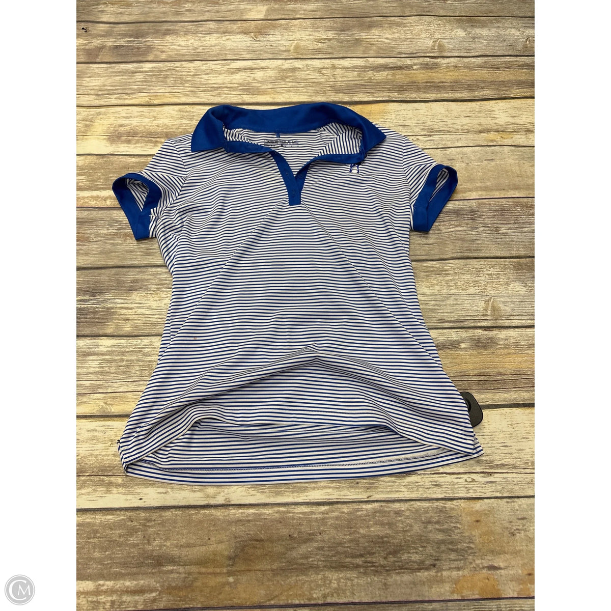 Athletic Top Short Sleeve By Nike In Striped Pattern, Size: M