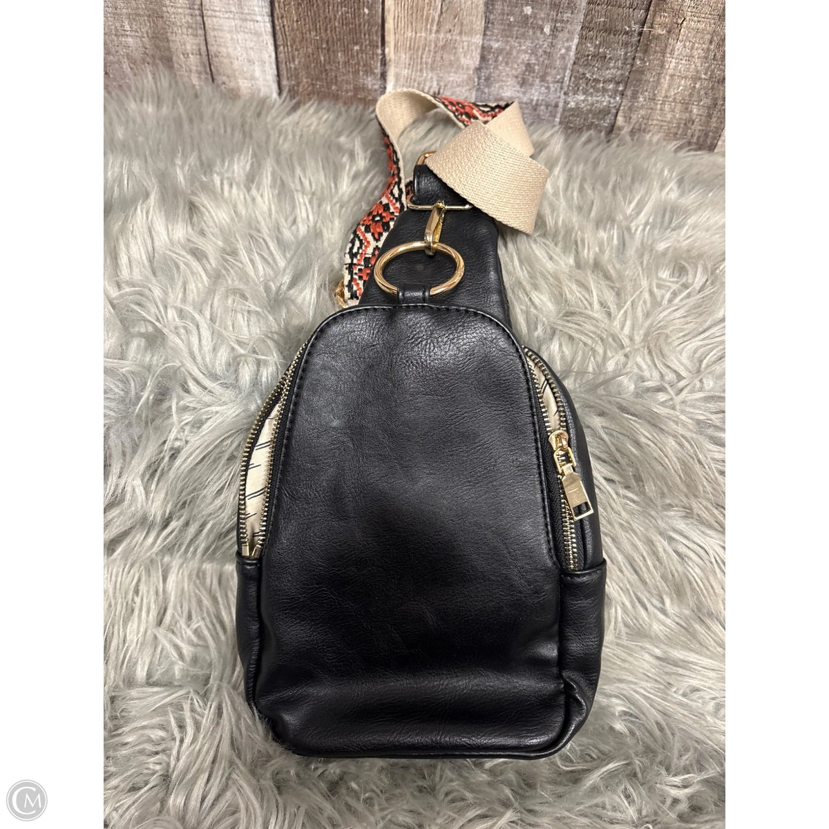 Crossbody By Cmf, Size: Medium