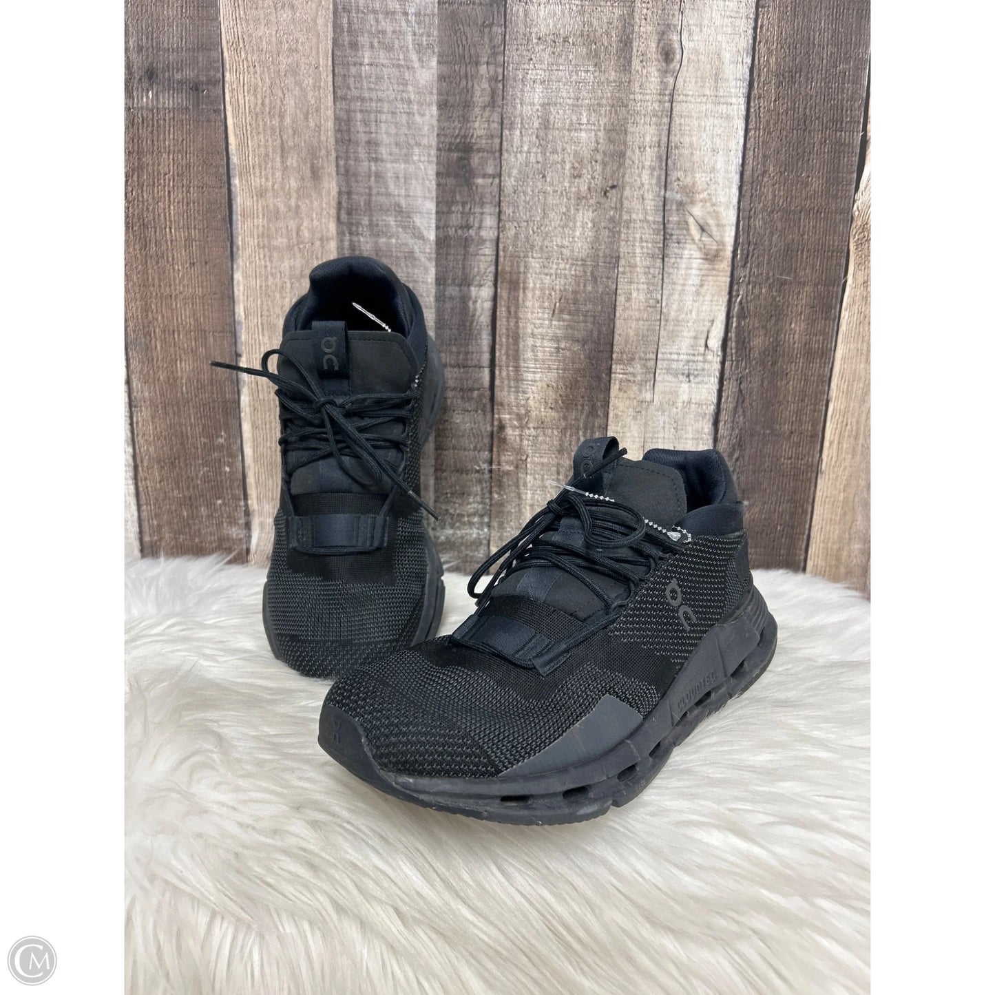 Shoes Athletic By On In Black, Size: 9.5