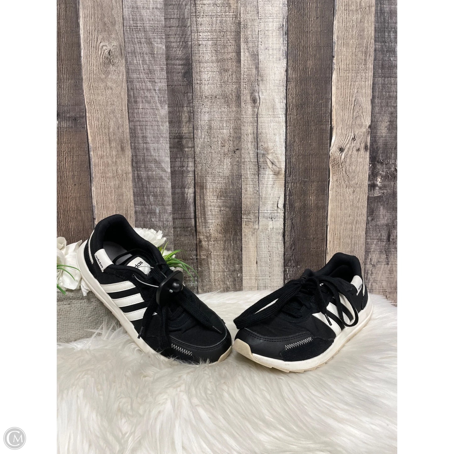 Shoes Athletic By Adidas In Black & White, Size: 7.5