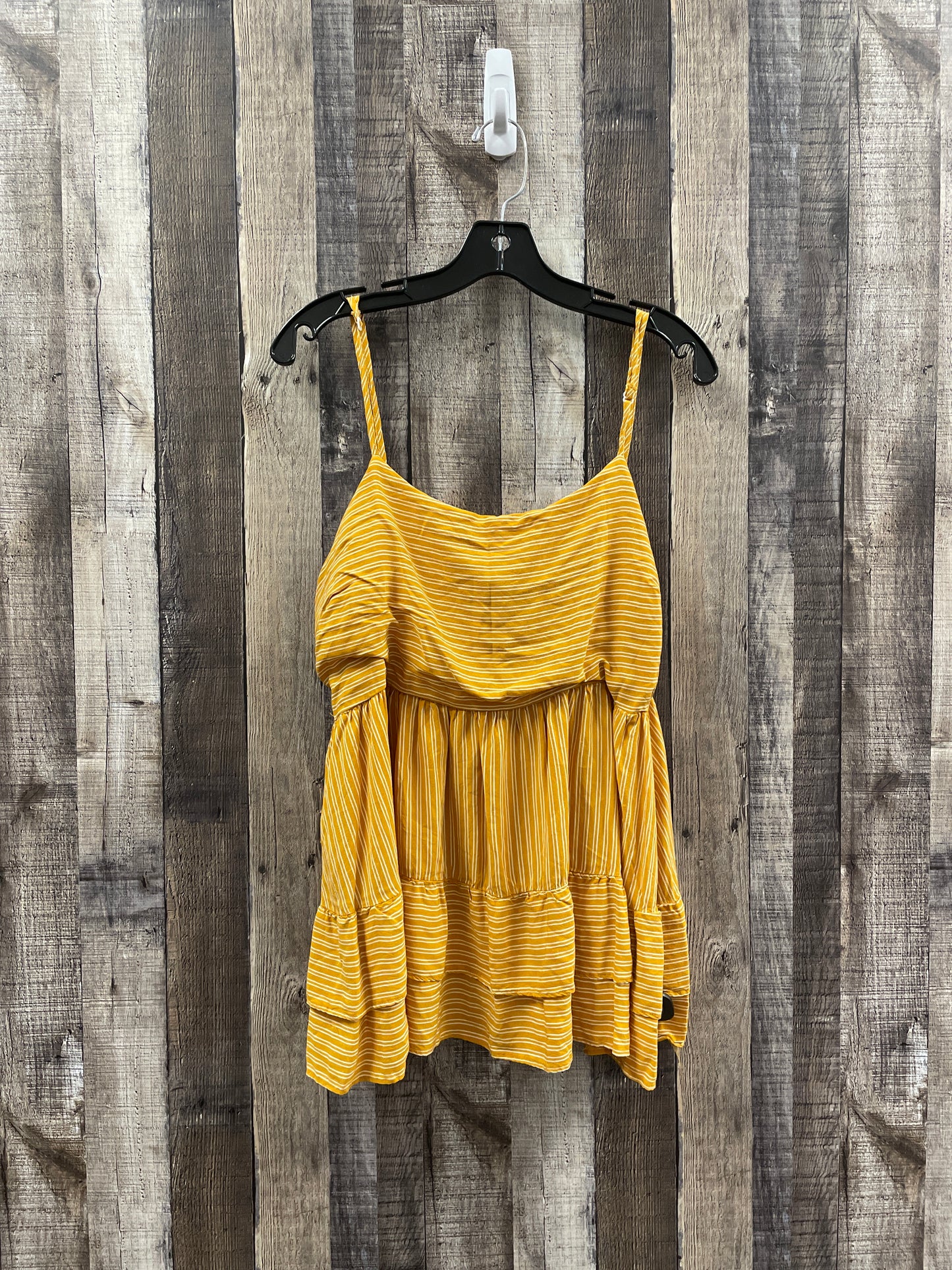 Yellow Top Sleeveless Cme, Size 2x