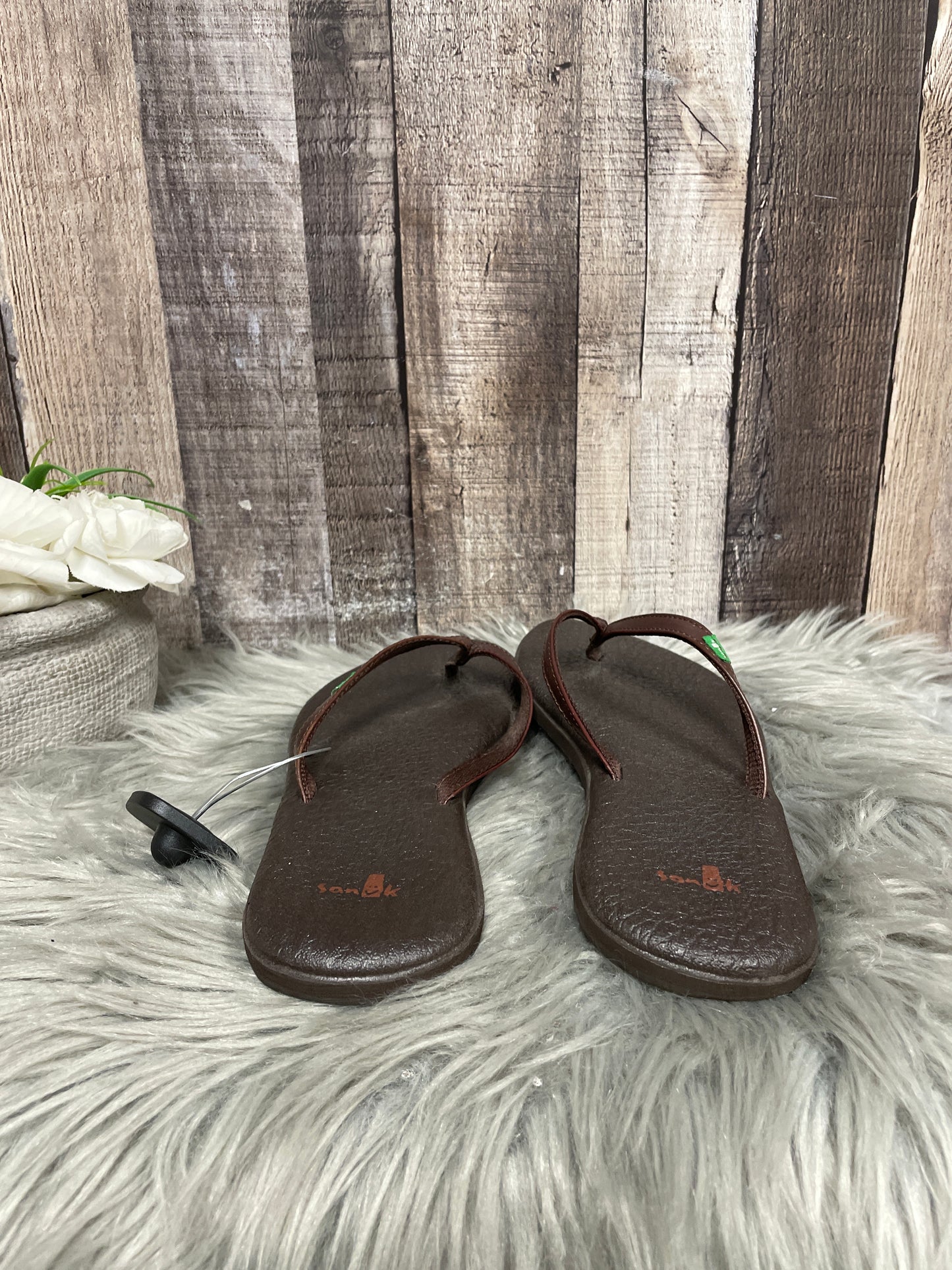 Brown Sandals Flip Flops Sanuk, Size 8