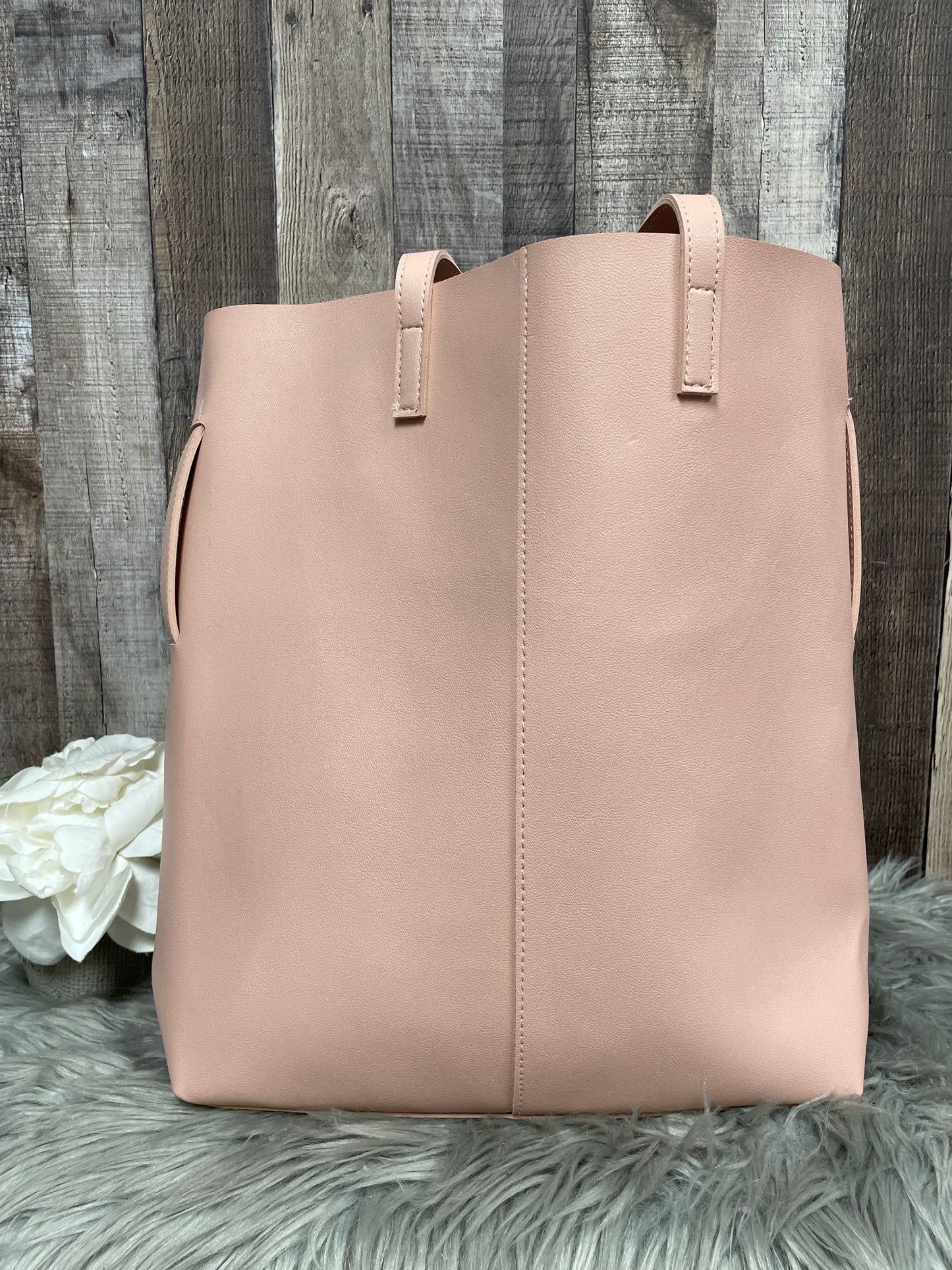 Tote Cmf, Size Medium