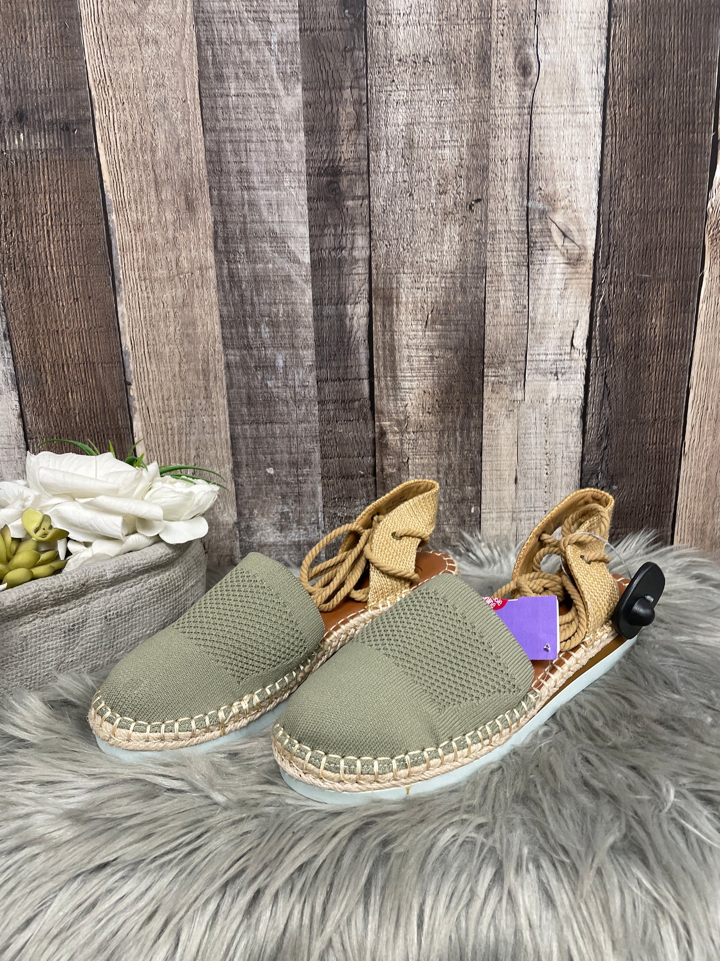 Green Shoes Heels Wedge Crown Vintage, Size 9