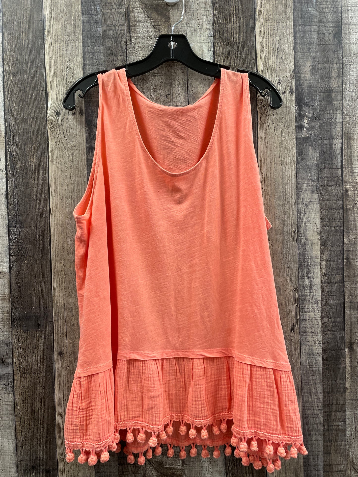 Top Sleeveless By Cmf In Coral, Size: L