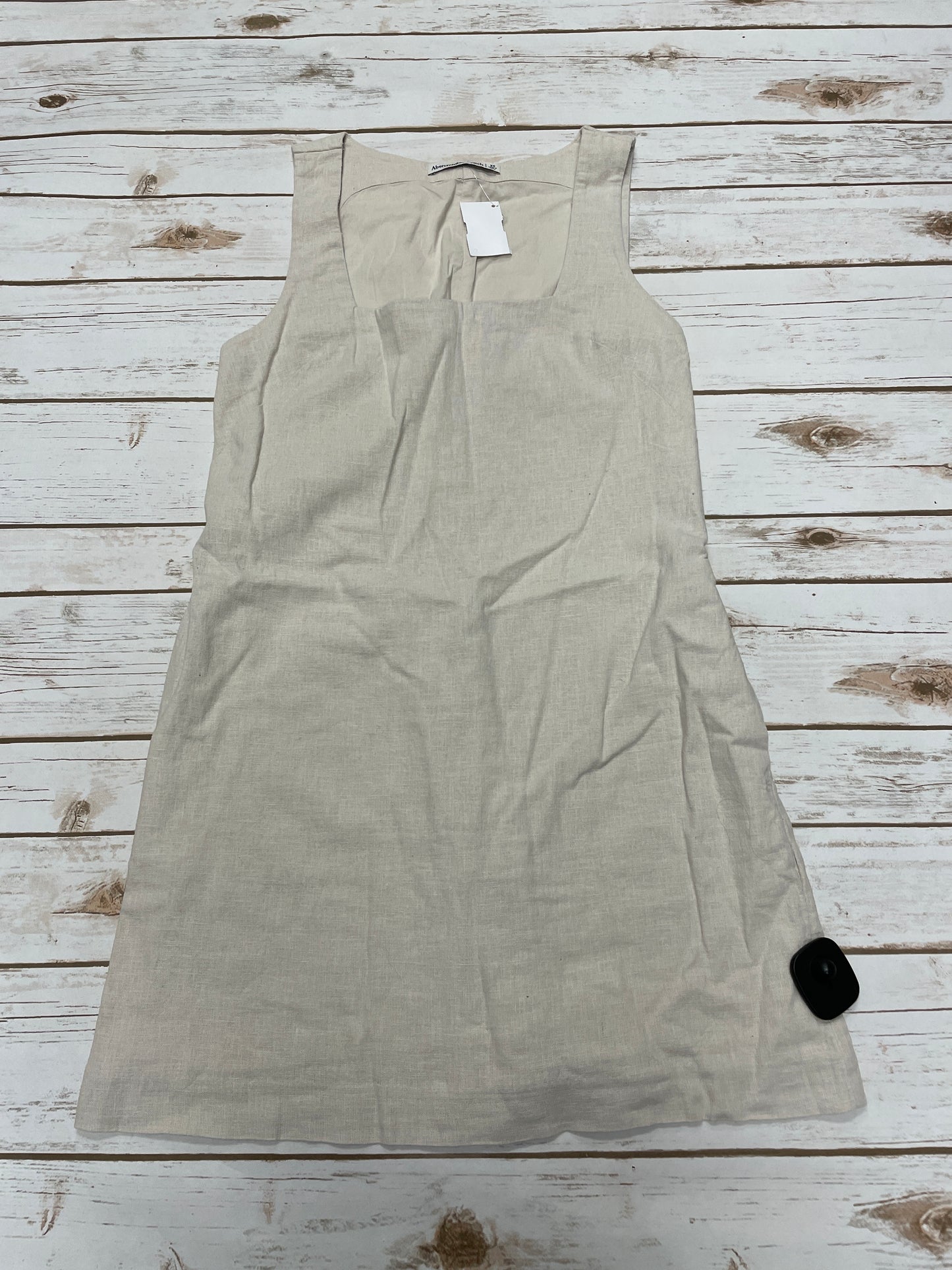 Dress Casual Short By Abercrombie And Fitch In Tan, Size: Xs