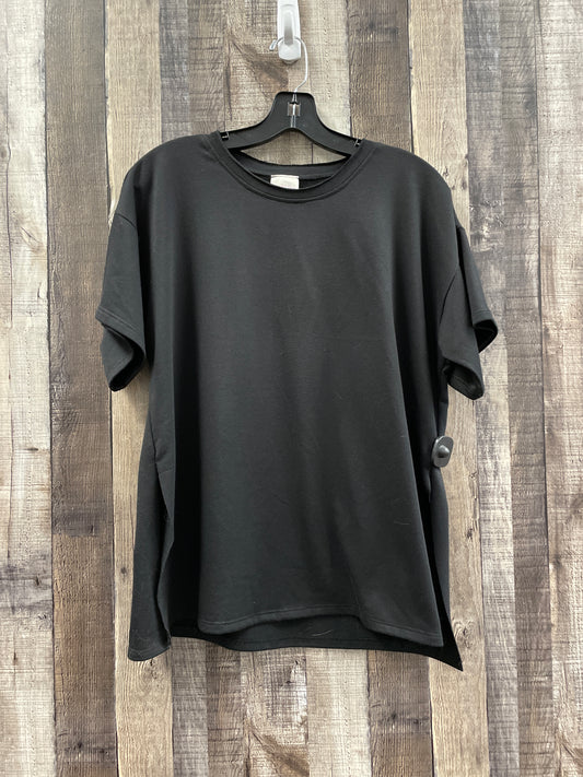 Top Short Sleeve By Cme In Black, Size: M