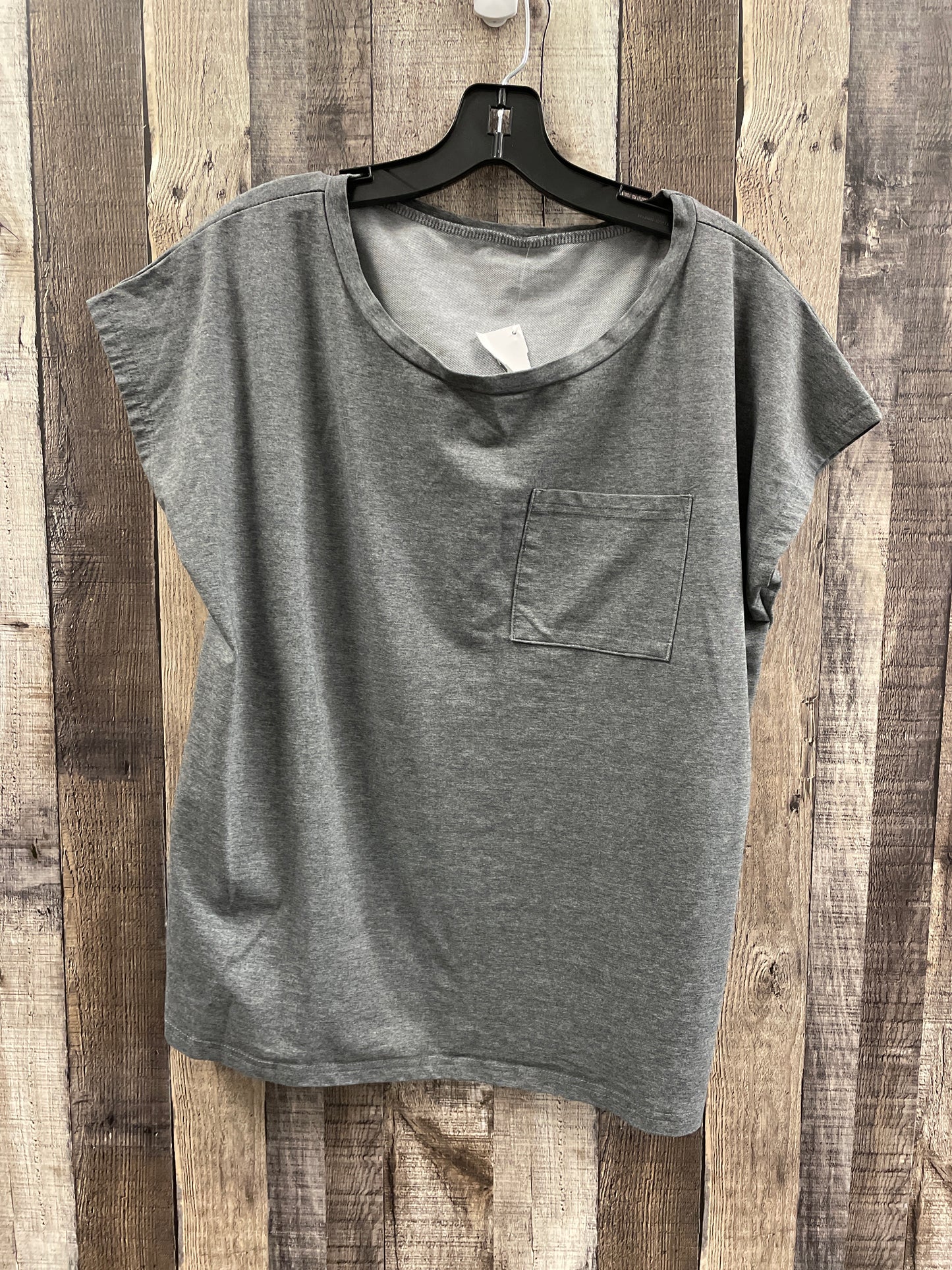 Top Short Sleeve By Cmf In Grey, Size: L