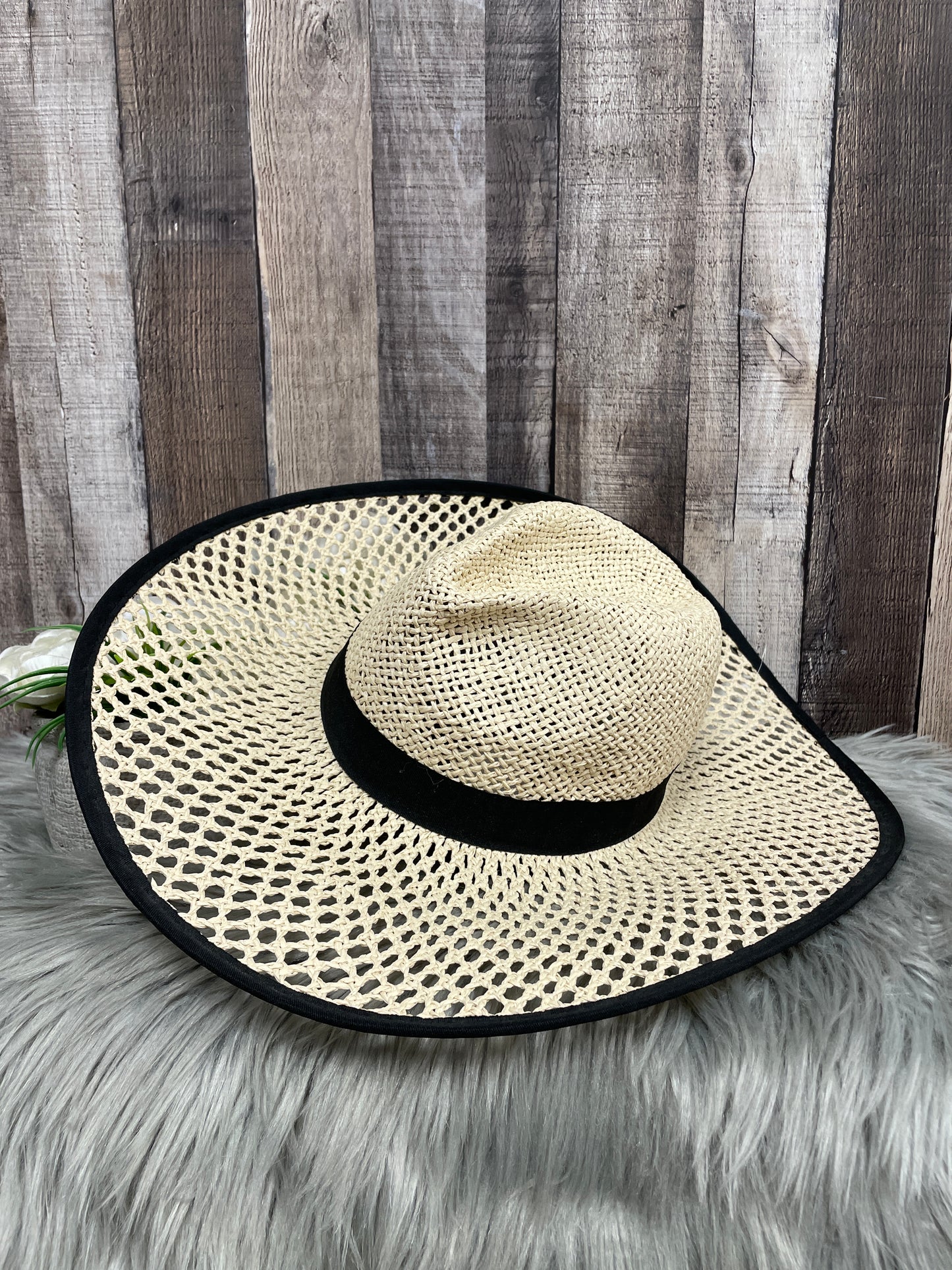 Hat Floppy By Forever 21