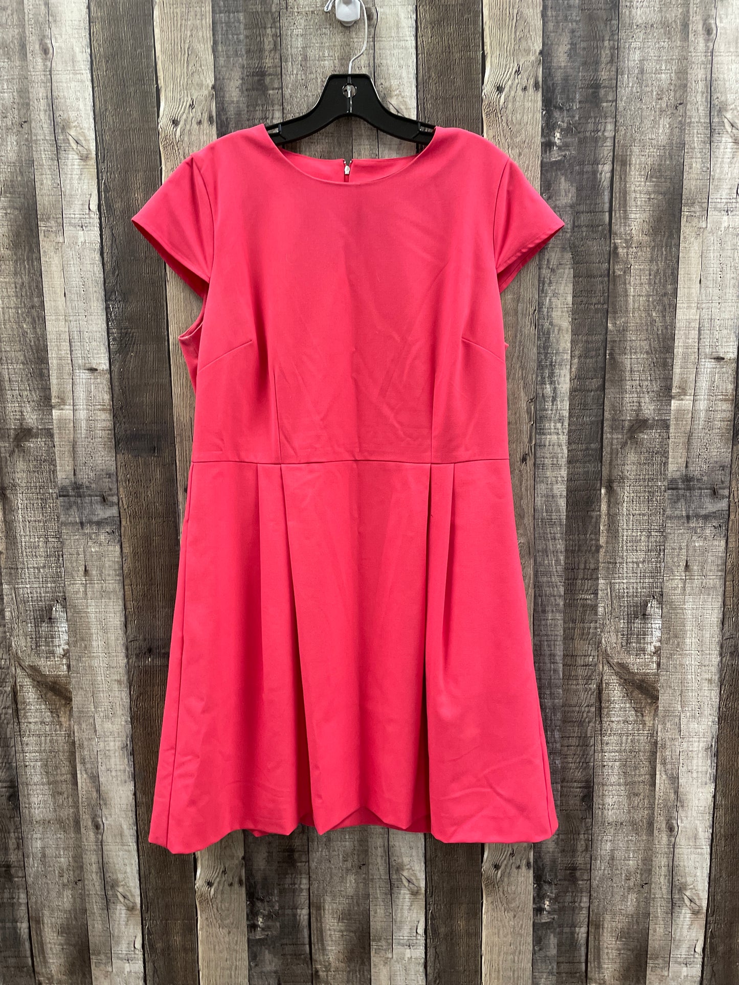 Dress Casual Short By Marc New York In Coral, Size: L